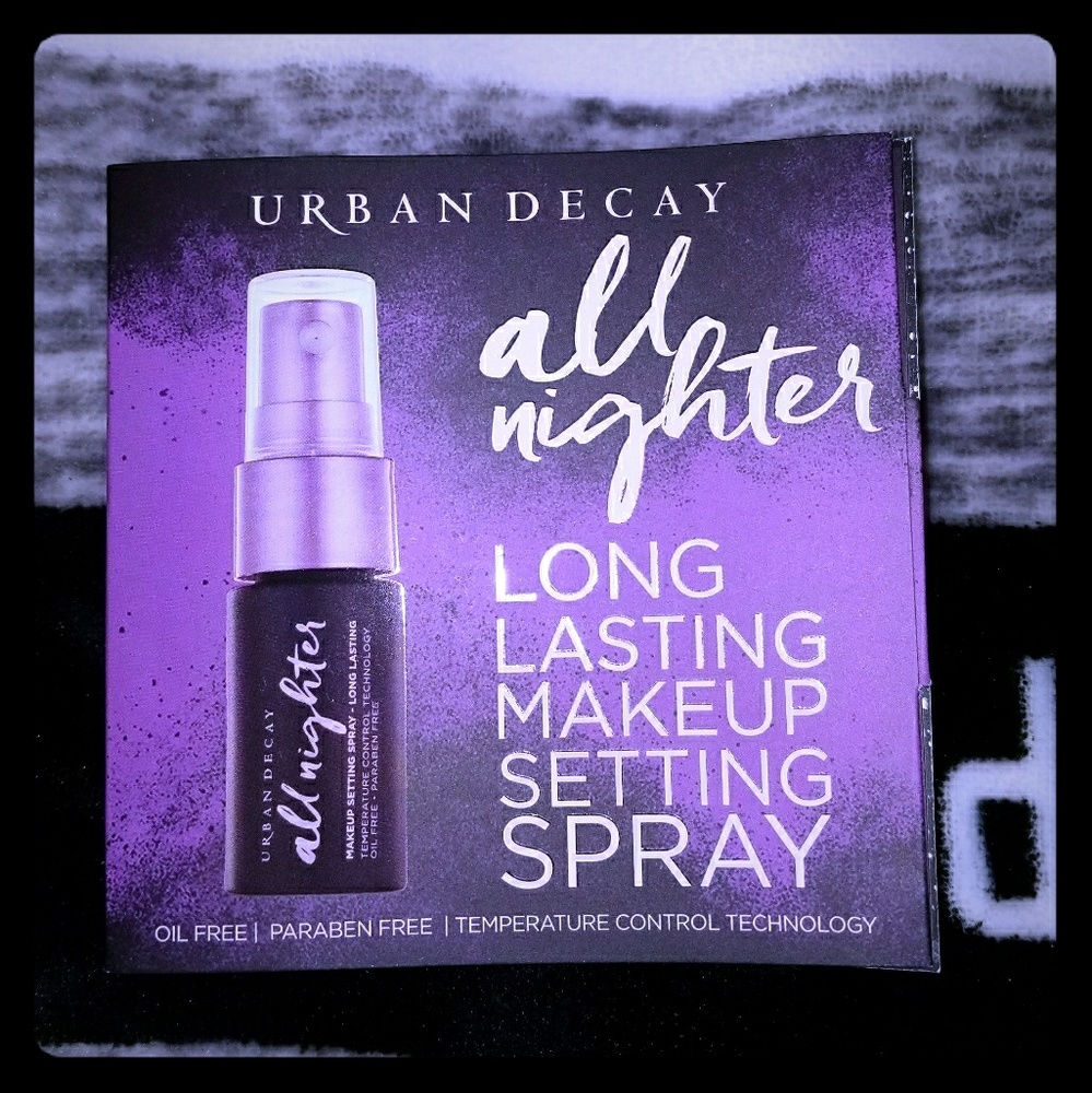 Urban Decay setting spray